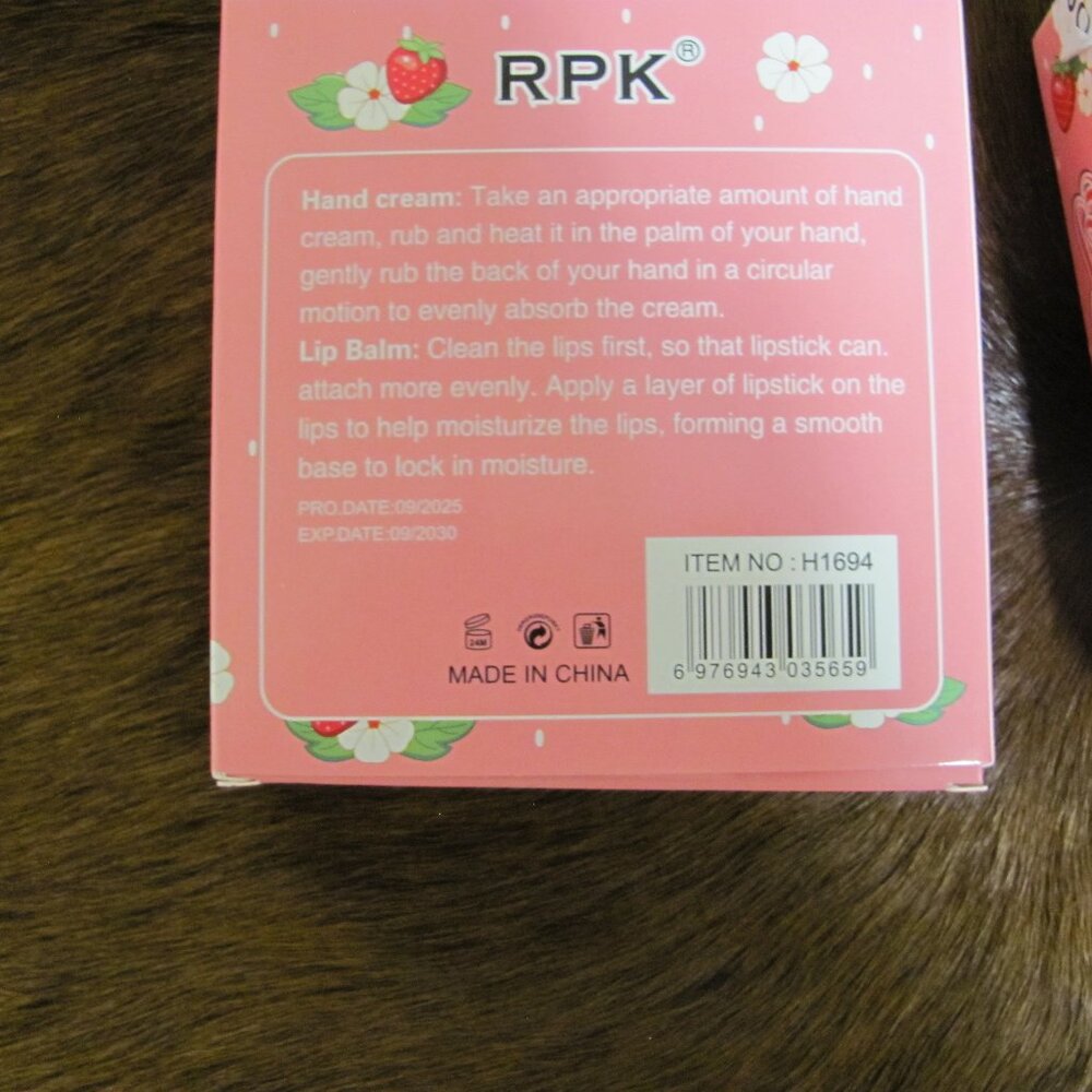 STRAWBERRY SHORTCAKE HANDCREAM & LIP BALM NIP - Picture 2 of 3